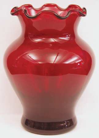 Royal Ruby 4" Crimped Vase