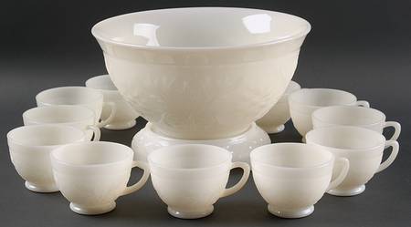Sandwich Ivory by Anchor Hocking
