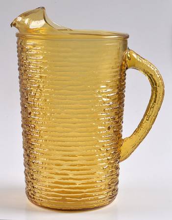 Soreno Gold 67 Oz Ice Lip Pitcher