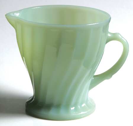 Swirl Jade Ite Shell Creamer