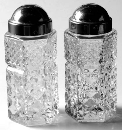 Wexford Shaker Set with Metal Lids