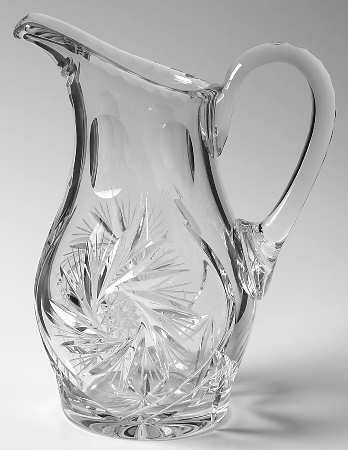 Eleanor 32 Oz Pitcher