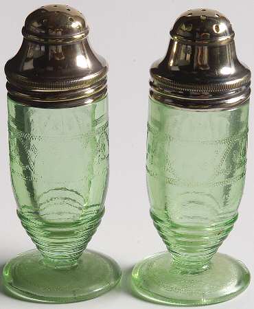 Cloverleaf Green Footed Shaker Set & Metal Lids