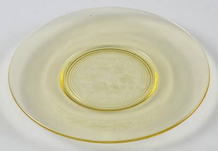 Cloverleaf Yellow Luncheon Plate