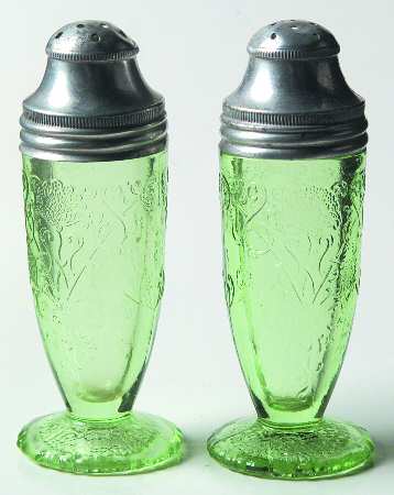 Florentine 1 Green Footed Shaker Set & Metal Lids