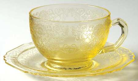 Florentine 1 Yellow Cup & Saucer Set