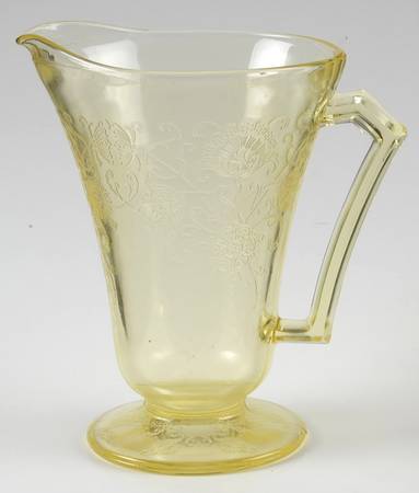 Florentine 2 Yellow 28 Oz Pitcher