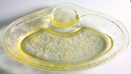 Florentine 2 Yellow Oval Platter/Gravy Underplate