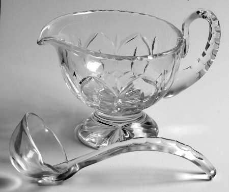 Chartres (Cut) Sauce Boat & Ladle