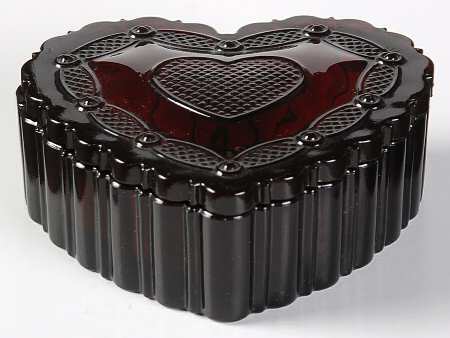Cape Cod Ruby Small Heart Box & Lid