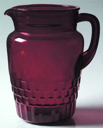 Windsor Royal Ruby 64 Oz Pitcher