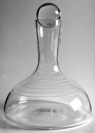 Axis Carafe with Ball Stopper