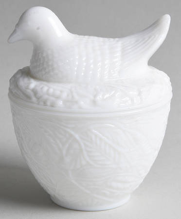 Animals & Figurines Dove on Nest