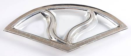 Roman Antique Platinum 16" Triangular 3 Part Relish