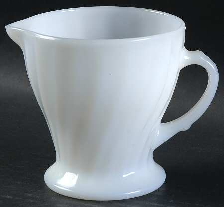 Shell Milk White (Scalloped Edge) Creamer