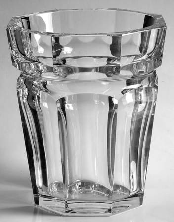 Harcourt-Versailles (Cut) 9" Flower Vase