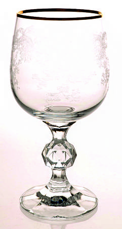 Queen's Lace Wine Glass