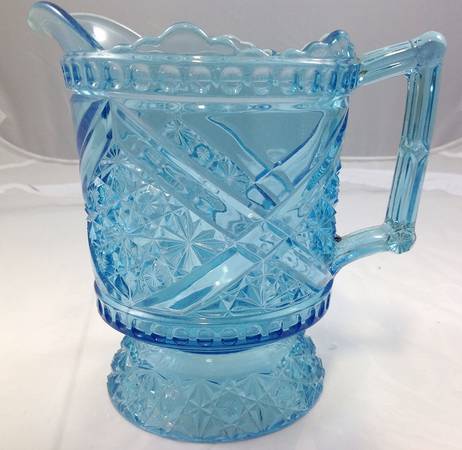 Daisy and Button with V Ornament Blue Creamer