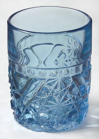 Daisy and Button with V Ornament Blue by Beatty
