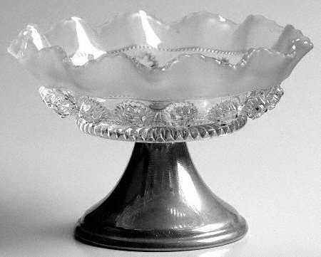 Catherine Frosted Clear 5" Metal Base Nappy