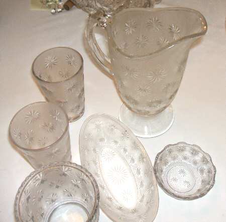 Stippled Sandbur Pitcher