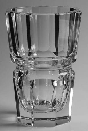 Edith (Vase) 8" Flower Vase