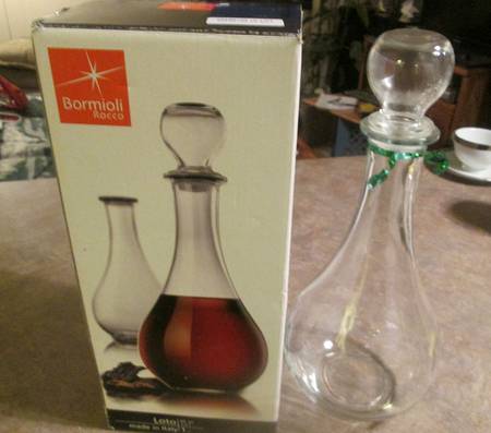Loto Wine Decanter & Stopper
