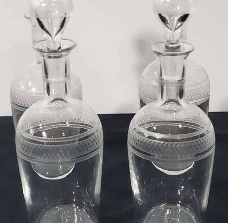 1423 Decanter & Stopper