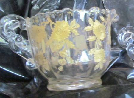 Blossom Time Martha/252 Plain Foot Creamer