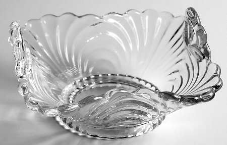 Caprice Clear (Stem 300) 4" Handled Bon Bon