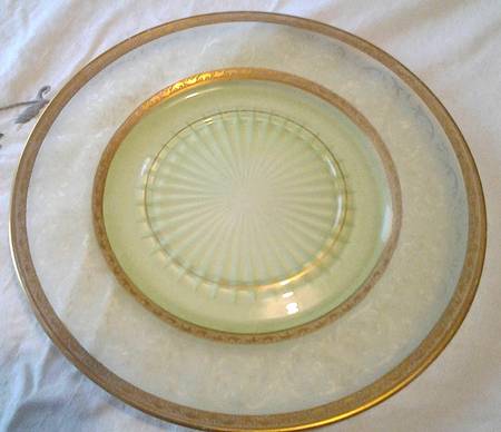 Etch 725 Green (Gold Trim) Mayonnaise Underplate Only