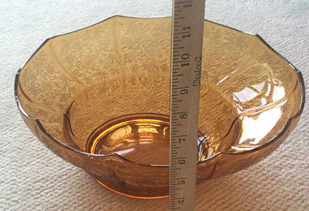 Rosalie Amber (Stem 3115) 14" Cupped Bowl