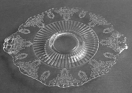 Valencia Clear (Stem 1402, 100) Footed Cake Plate