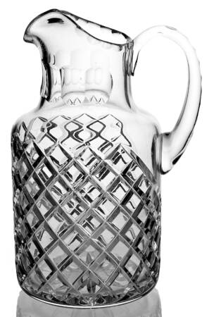 Canterbury 76 Oz Pitcher with Ice lip