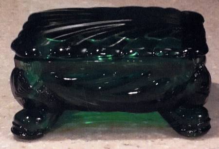 Caprice Emerald Green Cigarette Box & Lid