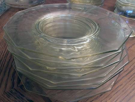 Decagon Yellow Luncheon Plate