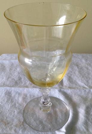 3126 Yellow 10 Oz Footed Tumbler
