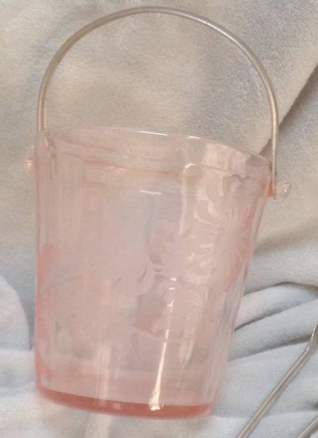 Chrysanthemum Pink Ice Bucket