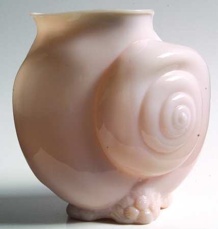 Seashell Crown Tuscan 7" Flower Vase