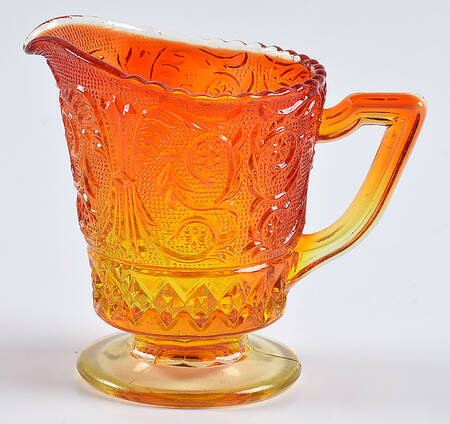 Sandwich Amberina Creamer