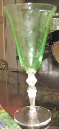 3035 Emerald Green (Light Green) by Cambridge