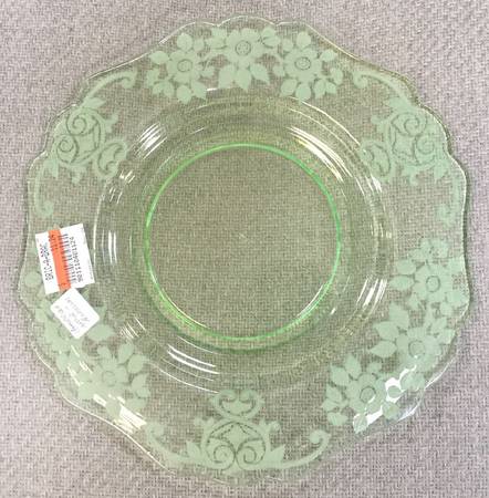 Apple Blossom Emerald Green (Stem 3130) 8" Salad Plate (Shape 3400)