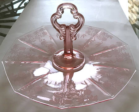 Rosalie Clear Pink Center Handle Tray