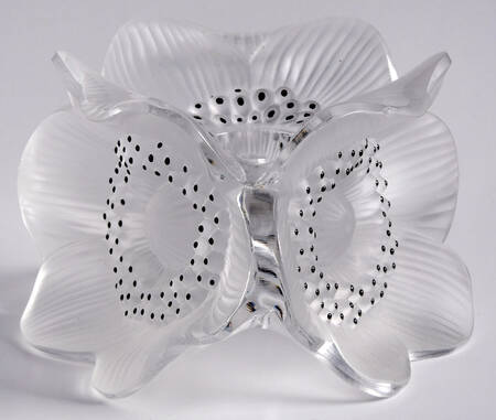 Three Anemones by Lalique