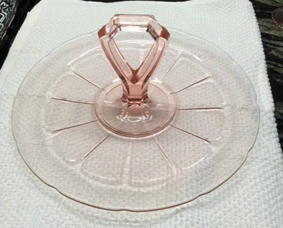 Victory Pink (No Trim) Center Handle Tray