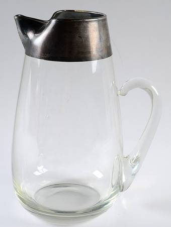 Silver Band 92 Oz Ice Lip Pitcher