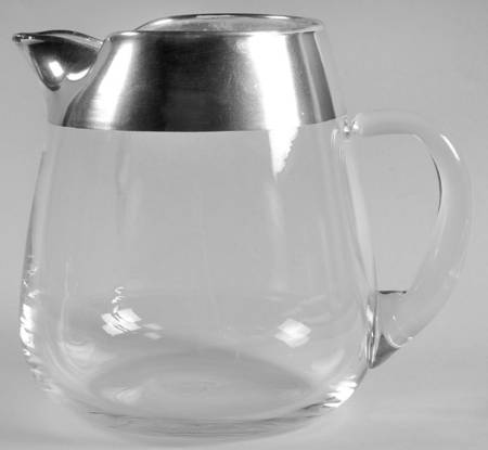 Silver Band 64 Oz Ice Lip Pitcher