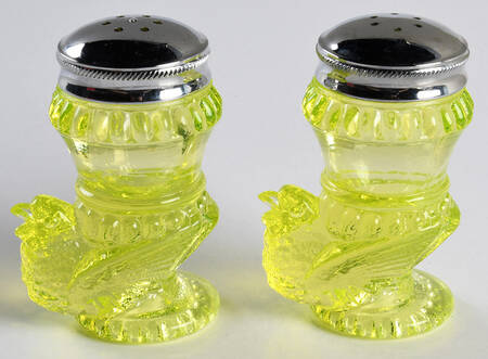 Animals & Figurines Bird Salt and Pepper Shaker Set