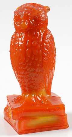 Animals & Figurines Owl on Books