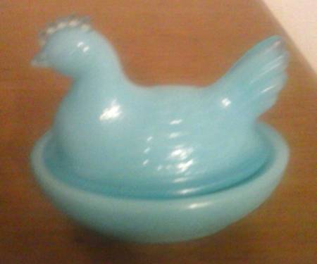 Animals & Figurines Chick on Basket